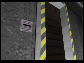 Facility - Comparaison avec le film