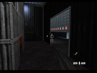 GoldenEye 007 sur Nintendo 64 - 00 Agent Mission 6 : St. Petersburg - part iv : Depot