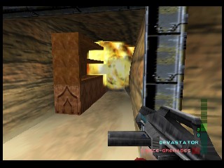 PerfectDark 007 sur Nintendo 64 - Agent Perfect Mission 2 : Villa Carrington - part 1 : Villa Carrington : Otage PerfectDark 007 sur Nintendo 64 - Agent Perfect Mission 2 : Villa Carrington - part 1 : Villa Carrington : Otage